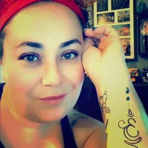 Meet your Posher, Melissa